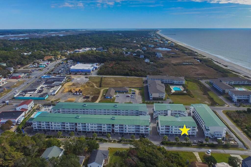 3 Bedroom Condo, Ocean Views & Short Walk To Beach! Oak Island Exterior photo